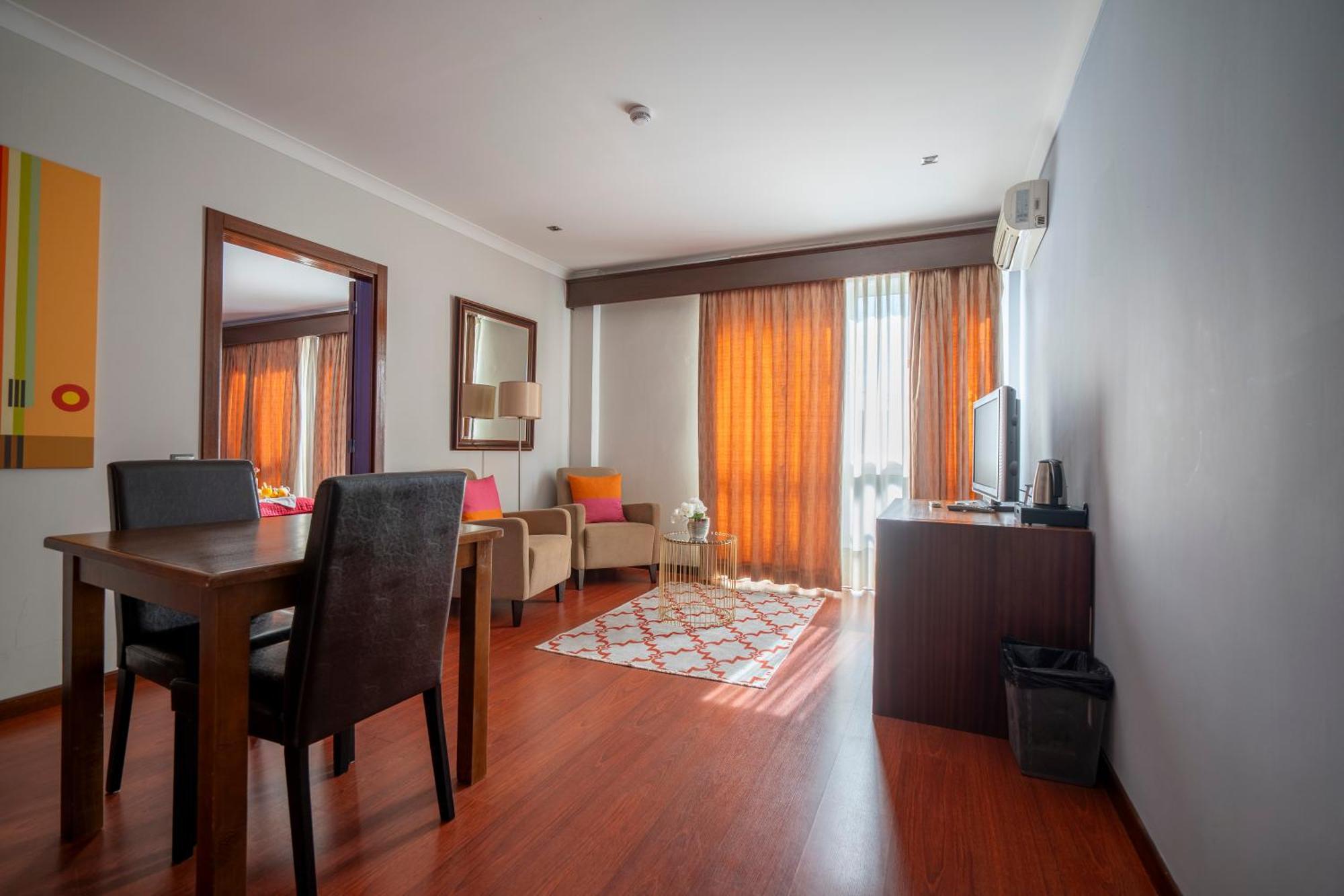 Hotel Onix Висеу Екстериор снимка