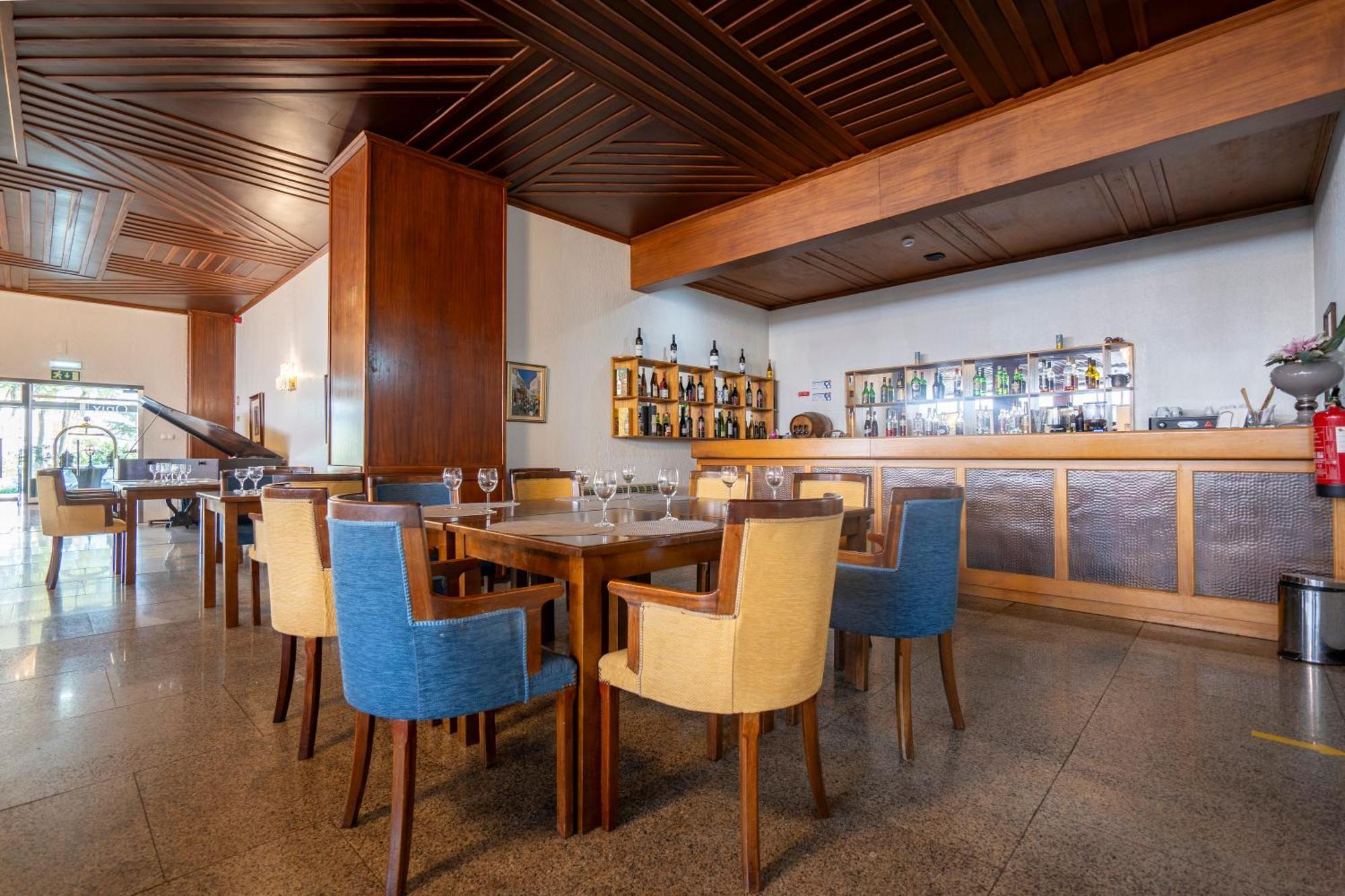 Hotel Onix Висеу Екстериор снимка